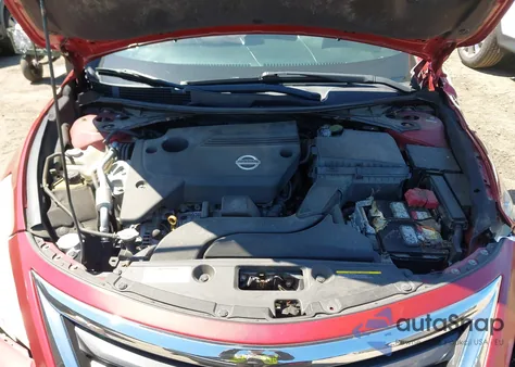 2015 Nissan Altima 2.5 S z USA, uszkodzony, nr VIN 1N4AL3AP2FN379772